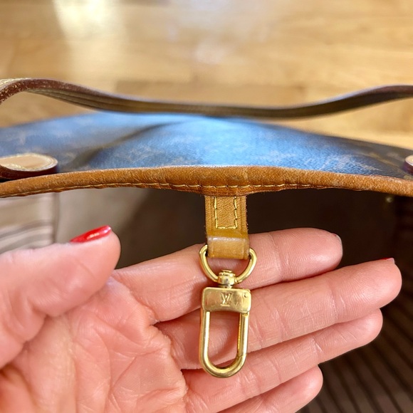 Louis Vuitton Neverfull MM Monogram - Picture 7 of 12